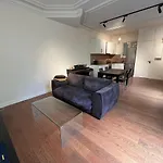 Goodguest-Cozy And Quiet Batignolles Bail Mobilite