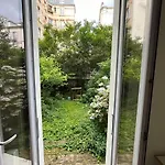 Goodguest-Cozy And Quiet Batignolles Bail Mobilite
