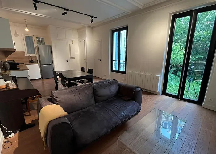 Goodguest-Cozy And Quiet Batignolles Bail Mobilite